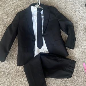 Complete Black suit for a 6 year old